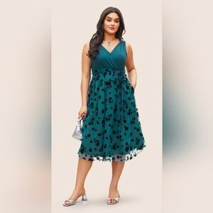 BloomChic Teal and Black Midi Cocktail Dress